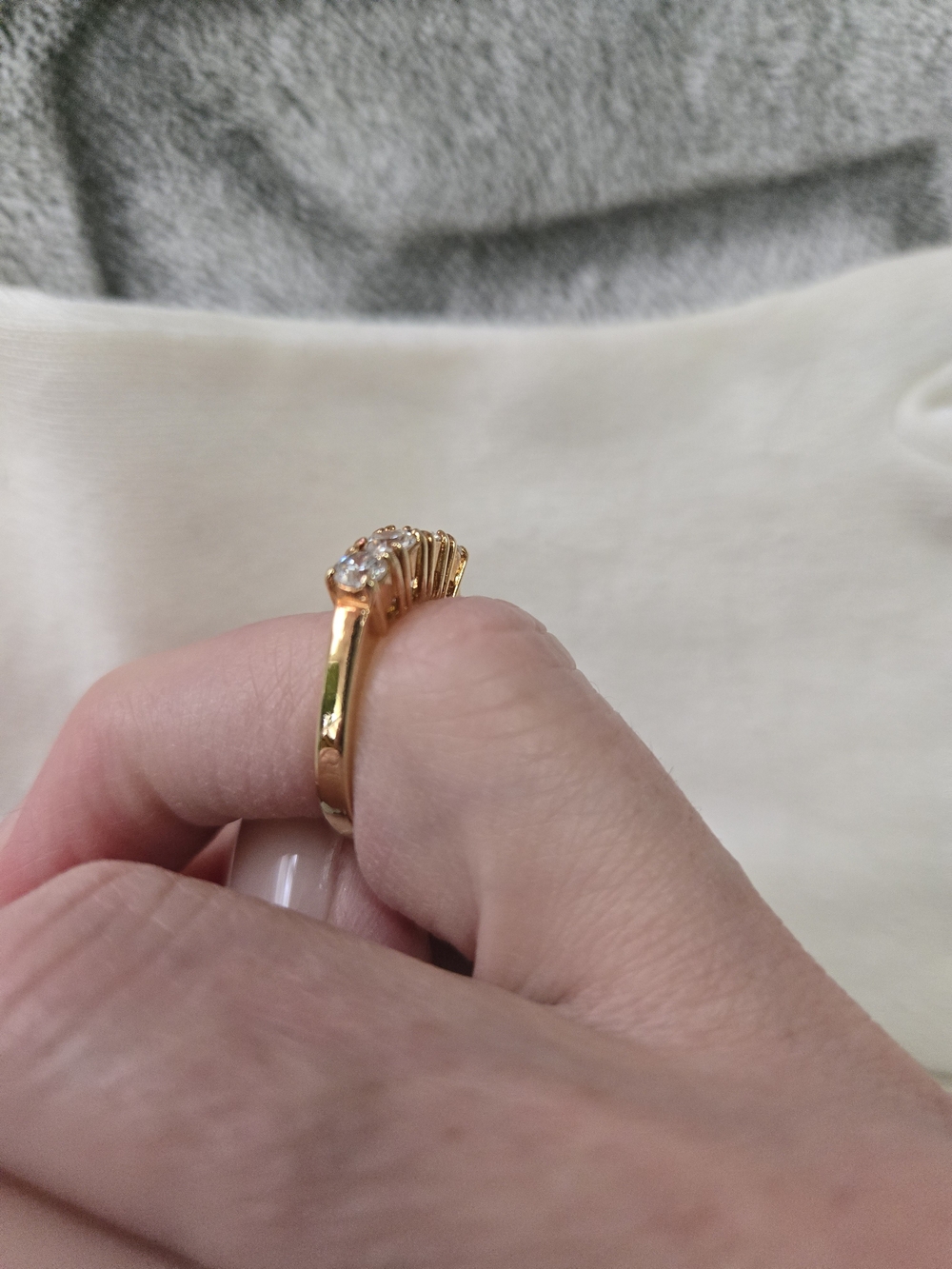 Classic Vintage Gold Four-Stone Ring Size 5 3/4 - Picture 8 of 11